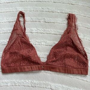 Victoria’s Secret | Unlined Lace Bra